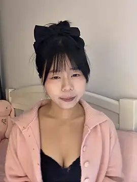 Ella-A9 online show from 10-15-25, 03:12