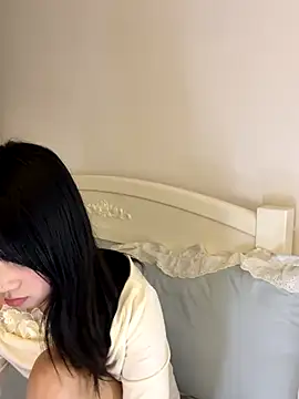 Ella-A9 online show from 10-30-25, 03:02