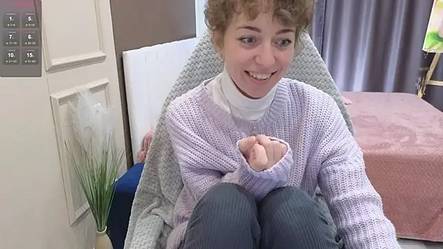 daniellia  online show from 09-17-25, 08:05