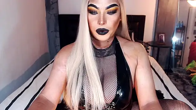 xTrixieMae online show from 11-02-25, 10:17