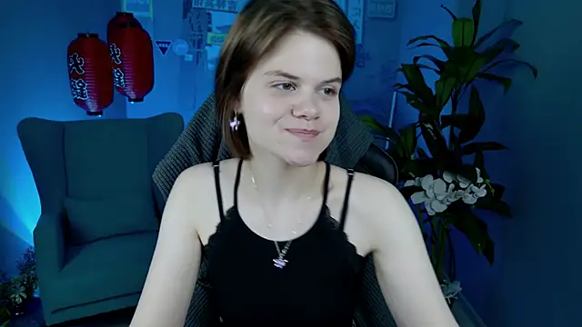 Snapshot of EllieMurler chatting on 11-14-25, 09:08 EllieMurler online show from 11-14-25, 09:08