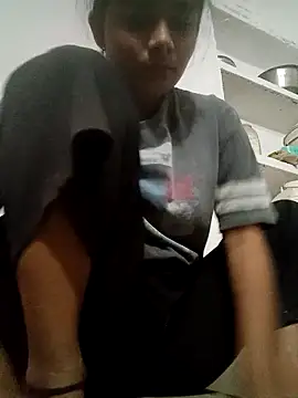 Hot siiii online show from 10-12-25, 02:05