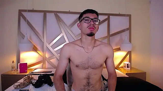 Snapshot of Jaxon_Carter chatting on 12-18-25, 01:00 Jaxon Carter online show from 12-18-25, 01:00