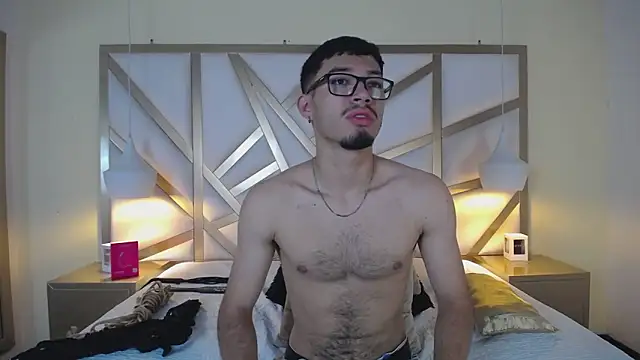 Snapshot of Jaxon_Carter chatting on 12-23-25, 01:03 Jaxon Carter online show from 12-23-25, 01:03