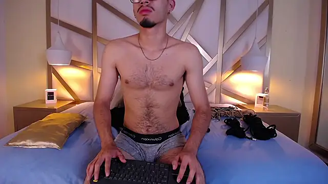 Snapshot of Jaxon_Carter chatting on 01-08-26, 01:30 Jaxon Carter online show from 01-08-26, 01:30