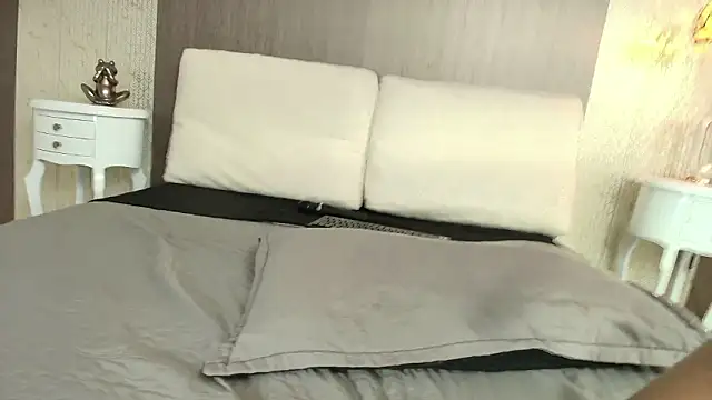 Snapshot of Tiifany_Baker chatting on 02-12-26, 08:26 Tiifany Baker online show from 02-12-26, 08:26