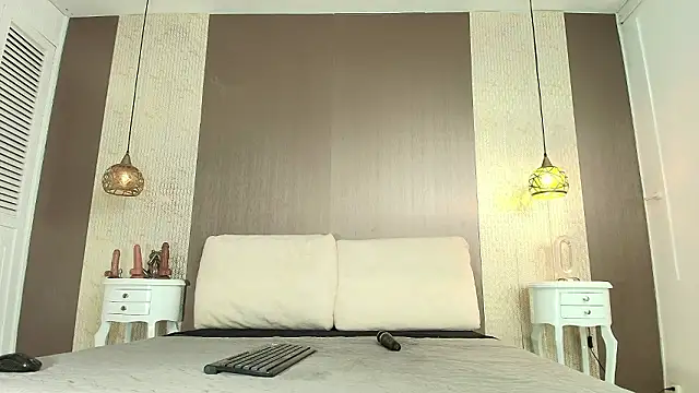 Snapshot of Tiifany_Baker chatting on 02-13-26, 08:05 Tiifany Baker online show from 02-13-26, 08:05