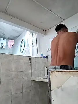 Snapshot of Brayanellatino chatting on 02-22-26, 11:53 Brayanellatino online show from 02-22-26, 11:53