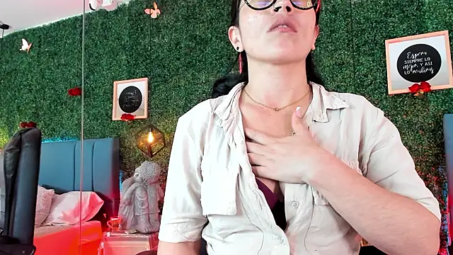 Linagh  online show from 02-27-26, 11:43