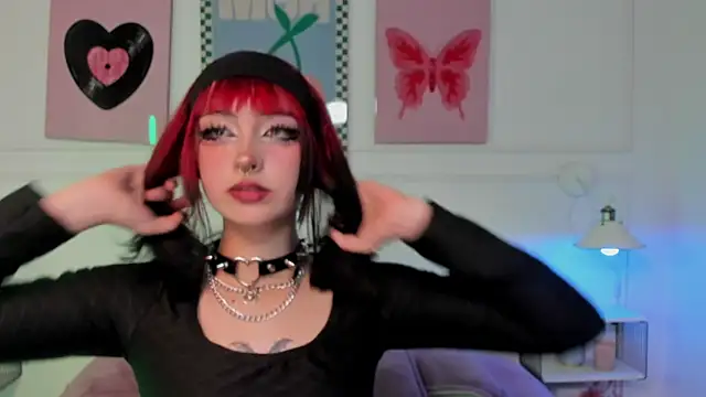 Zoe Lynch  online show from 04-16-26, 11:33