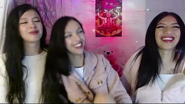 Pamelaa reyess 2 online show from 03-05-26, 04:08