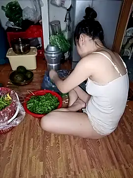 Thuylinh86 online show from 10-07-25, 06:54