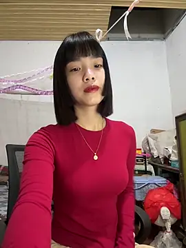 Snapshot of andymi1 chatting on 06-11-26, 02:53 andymi1 online show from 06-11-26, 02:53