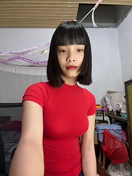 Snapshot of andymi1 chatting on 06-14-26, 02:24 andymi1 online show from 06-14-26, 02:24