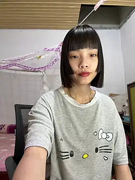 Snapshot of andymi1 chatting on 07-04-26, 05:57 andymi1 online show from 07-04-26, 05:57