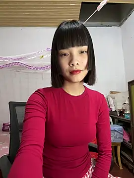 Snapshot of andymi1 chatting on 07-10-26, 12:19 andymi1 online show from 07-10-26, 12:19