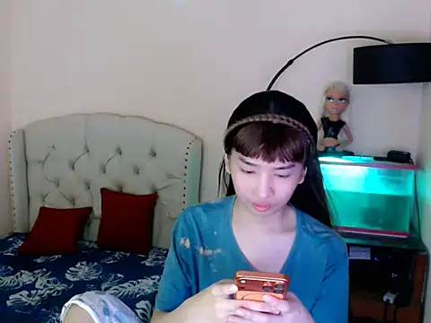 ShantalFoxxy  online show from 03-23-26, 12:47