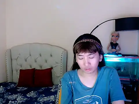 ShantalFoxxy  online show from 04-02-26, 12:36