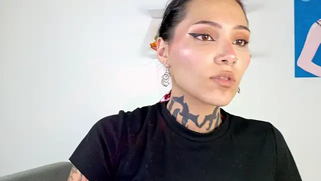 sara queen10 online show from 06-30-26, 05:41
