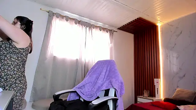 shasha bloom online show from 09-28-25, 02:44