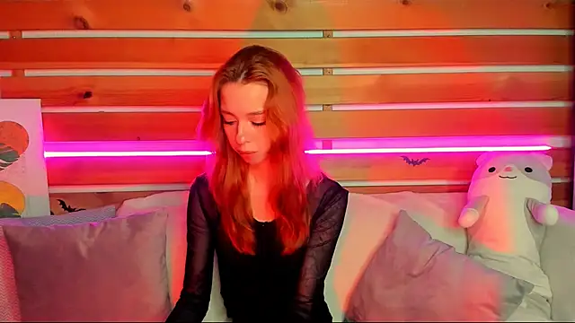 Lori Williams online show from 12-03-25, 01:02