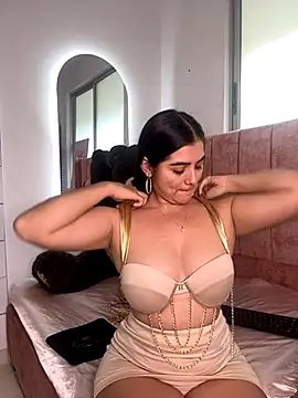 Snapshot of salomecute21 chatting on 10-31-25, 11:55 salomecute21 online show from 10-31-25, 11:55