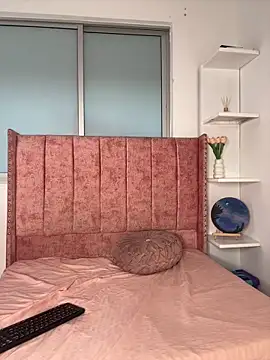 Snapshot of salomecute21 chatting on 02-05-26, 11:26 salomecute21 online show from 02-05-26, 11:26