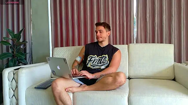 Liam walk  online show from 07-30-26, 03:11