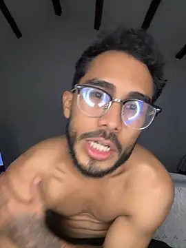 Snapshot of TU-MORENOO chatting on 11-29-25, 06:05 TU-MORENOO online show from 11-29-25, 06:05