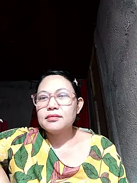 Everleigh mom online show from 01-11-26, 11:48