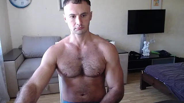 Snapshot of muscle_uncut chatting on 09-19-25, 07:10 muscle uncut online show from 09-19-25, 07:10