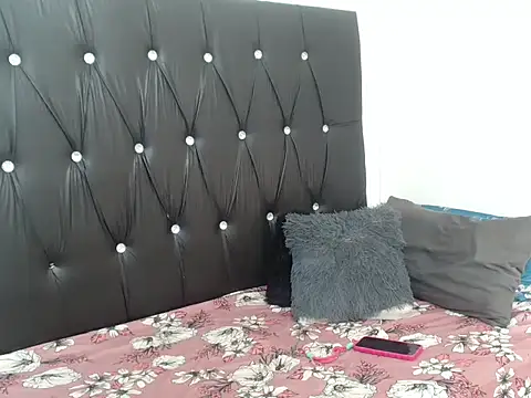 Lsnickykhanyile online show from 10-11-25, 07:07