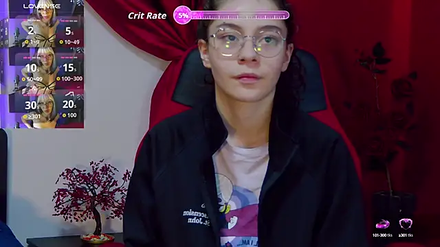 Snapshot of RavennMoonn chatting on 10-05-25, 01:31 RavennMoonn online show from 10-05-25, 01:31