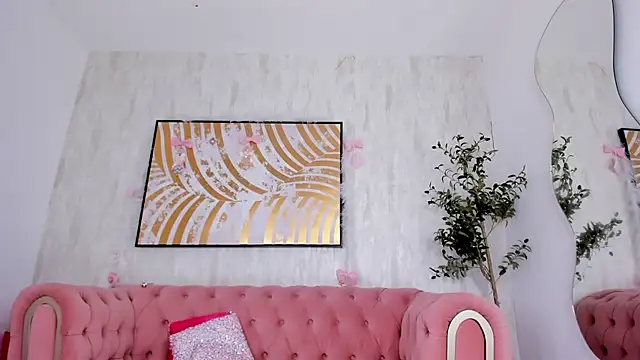 Prissi rivas online show from 12-19-25, 03:24