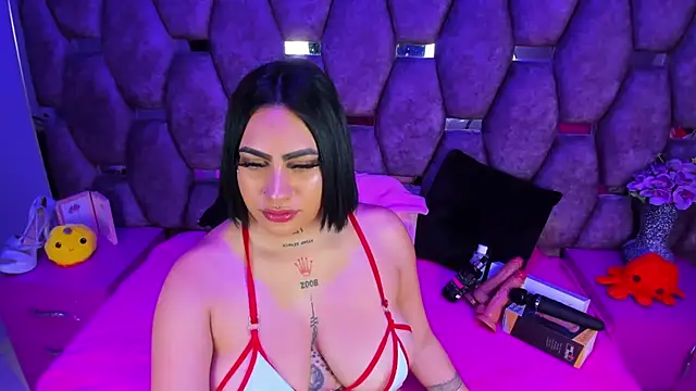 Snapshot of nikky_latin chatting on 10-09-25, 03:48 nikky latin online show from 10-09-25, 03:48