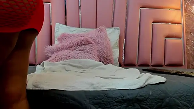 ALYANNA HOT  online show from 02-14-26, 12:35