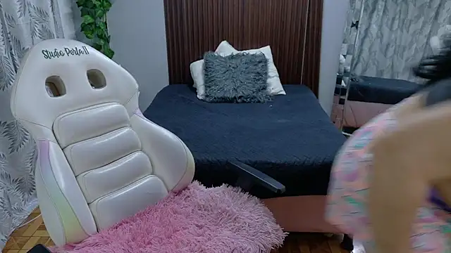 kataleya 29 online show from 02-10-26, 01:15