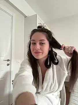 Snapshot of Ashley-Evans chatting on 02-14-25, 08:10 Ashley-Evans online show from 02-14-25, 08:10