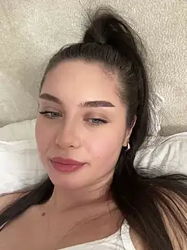 Snapshot of Ashley-Evans chatting on 02-26-25, 07:31 Ashley-Evans online show from 02-26-25, 07:31