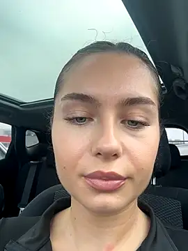 Snapshot of Ashley-Evans chatting on 11-21-25, 12:04 Ashley-Evans online show from 11-21-25, 12:04