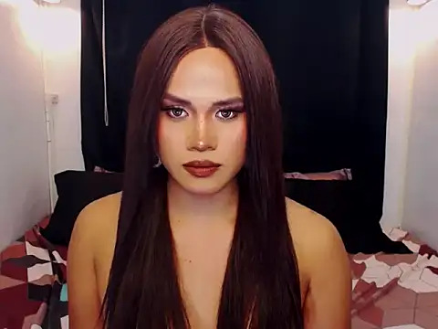 YllanaAltheaXxX online show from 01-18-26, 02:21