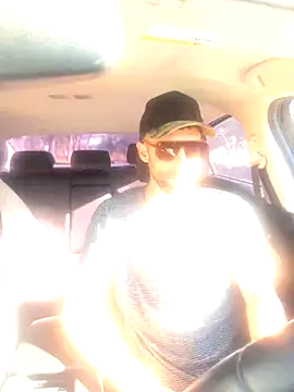 Snapshot of thejohnryancollection chatting on 09-28-25, 02:44 thejohnryancollection online show from 09-28-25, 02:44