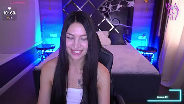 EliseVelour online show from 10-29-25, 01:46