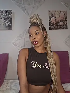 ELAINE xXxX online show from 05-19-26, 06:36