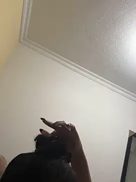 Snapshot of Valen1800 chatting on 11-22-25, 12:09 Valen1800 online show from 11-22-25, 12:09