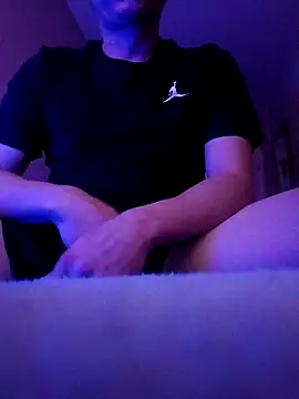 Thoma9034 online show from 10-31-25, 09:38