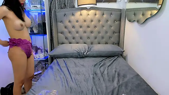 Claudia empress online show from 09-12-25, 05:02