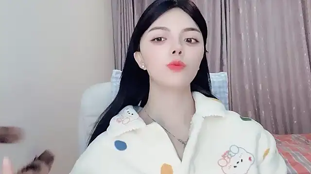 Snapshot of Eloise131499 chatting on 11-04-25, 01:10 Eloise131499 online show from 11-04-25, 01:10