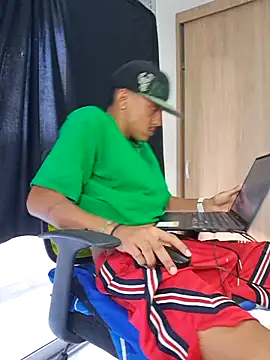 skinny23cm online show from 03-21-25, 10:50