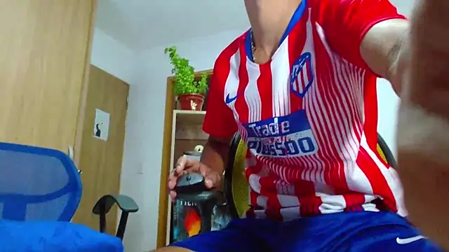 skinny23cm online show from 10-28-25, 03:36